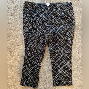 New York & Company Black and White Geometric Work Pant 16